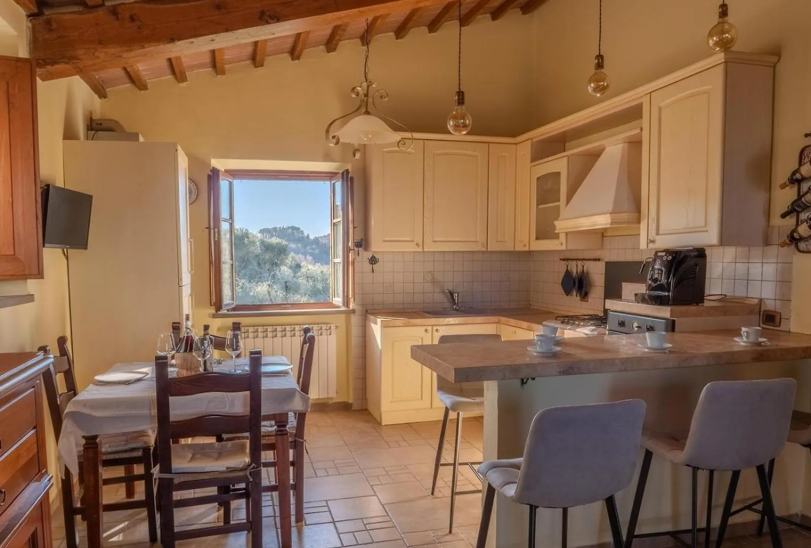 Farm stay Agriturismo Pascianella Appartamento Bel Tramonto Castelmuzio Italy
