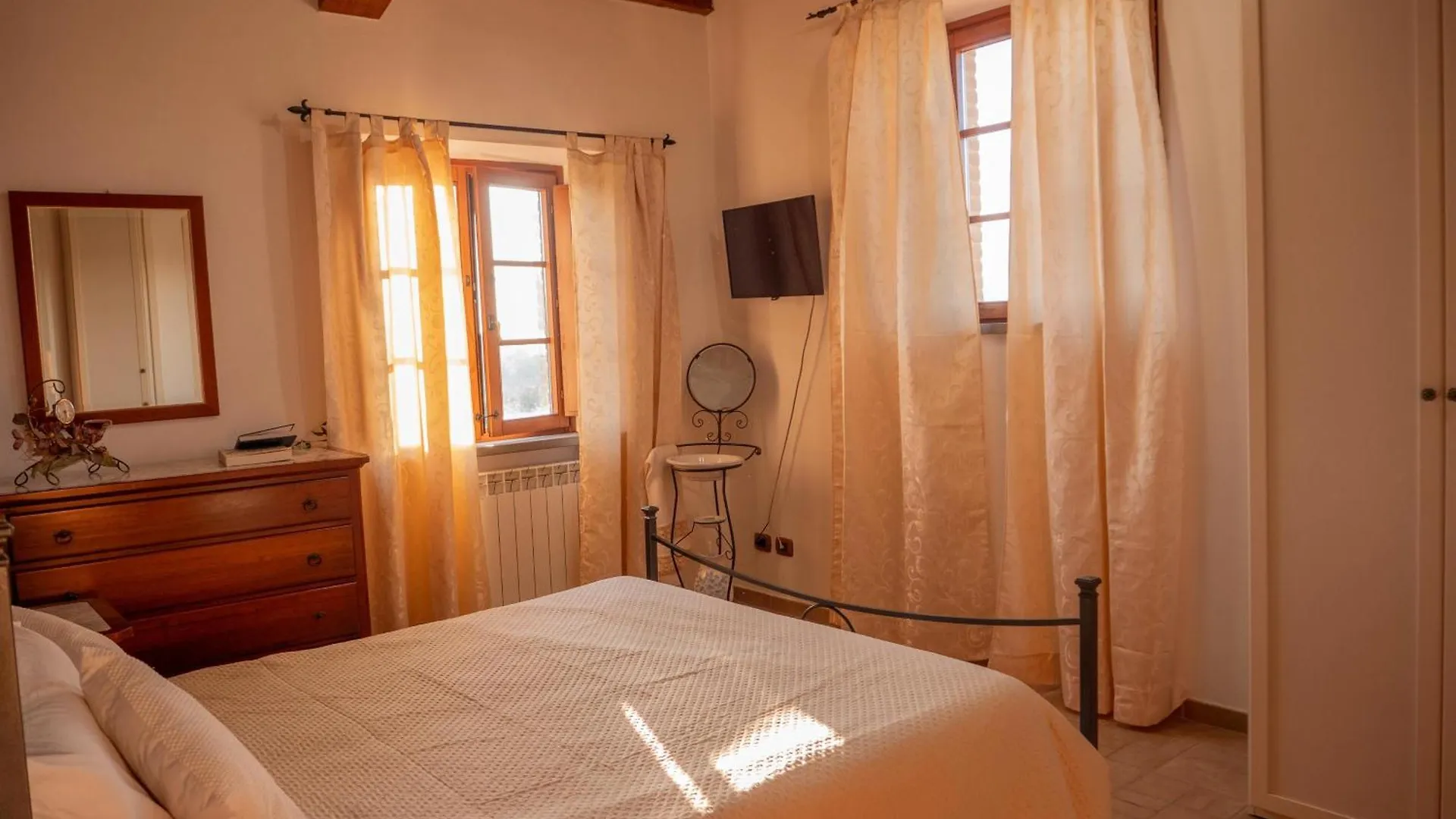 Agriturismo Pascianella Appartamento Bel Tramonto Castelmuzio Vakantieboerderij